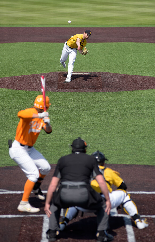 Konnor Ash pitches the ball to Tennessee on Saturday in Columbia.